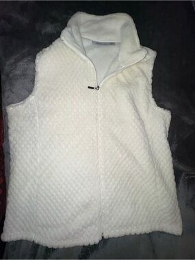 Jason Maxwell White Quilted Fleece Vest